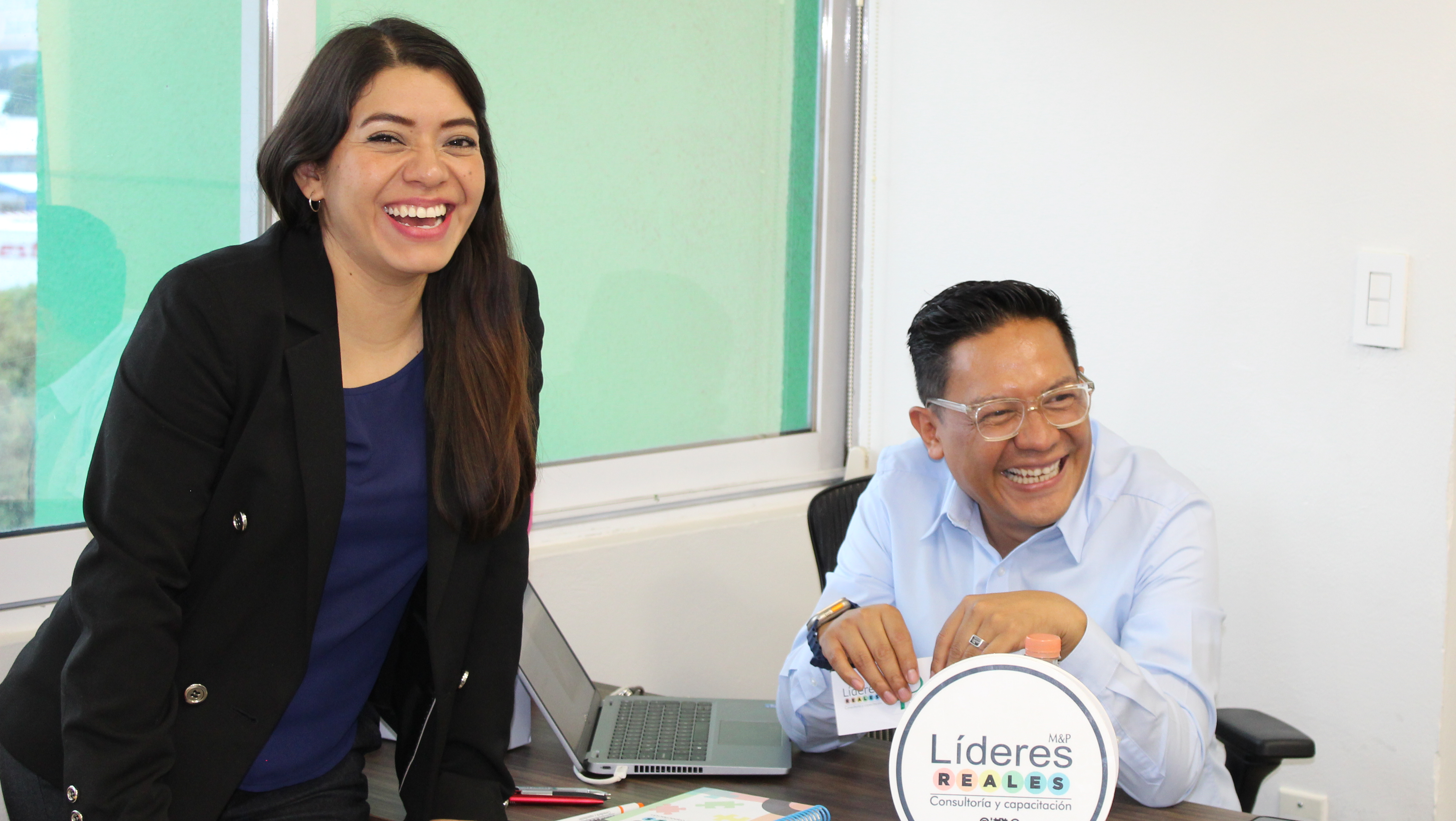 Equipo de consultoría y capacitación Líderes Reales M&P